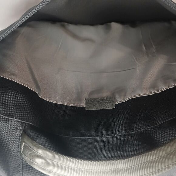 Patagonia Half Mass Mini Messenger Bag Black Adjustable Straps Reflective - Picture 11 of 14